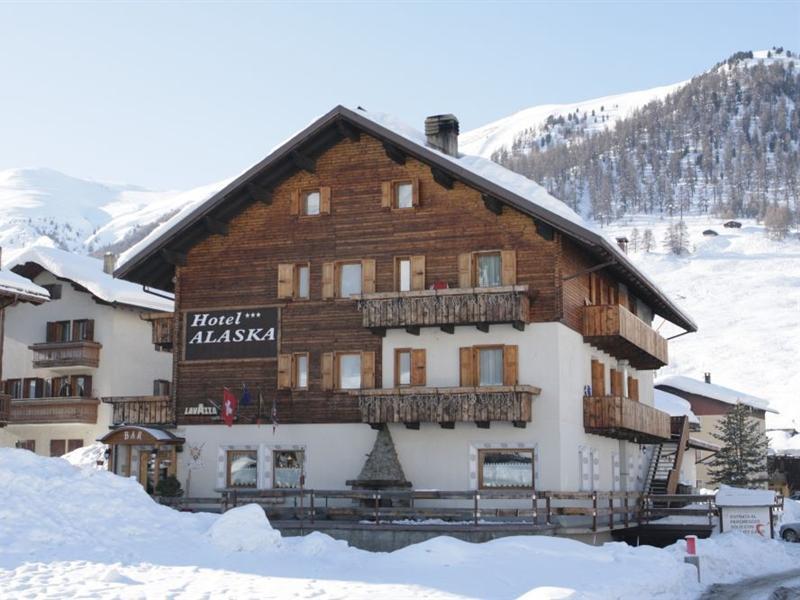 Hotel Alaska Ливиньо Экстерьер фото