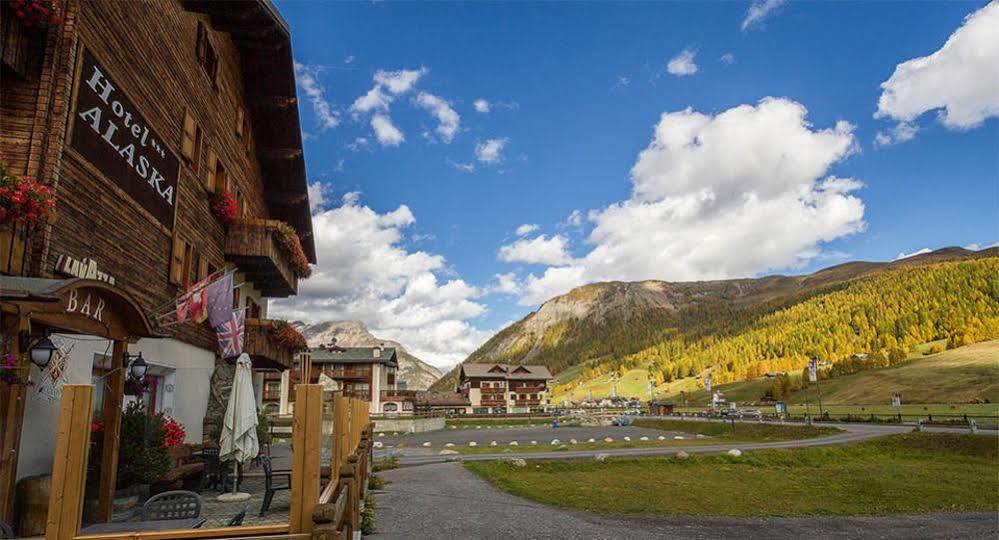 Hotel Alaska Ливиньо Экстерьер фото