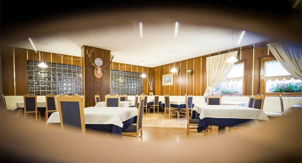 Hotel Alaska Ливиньо Экстерьер фото